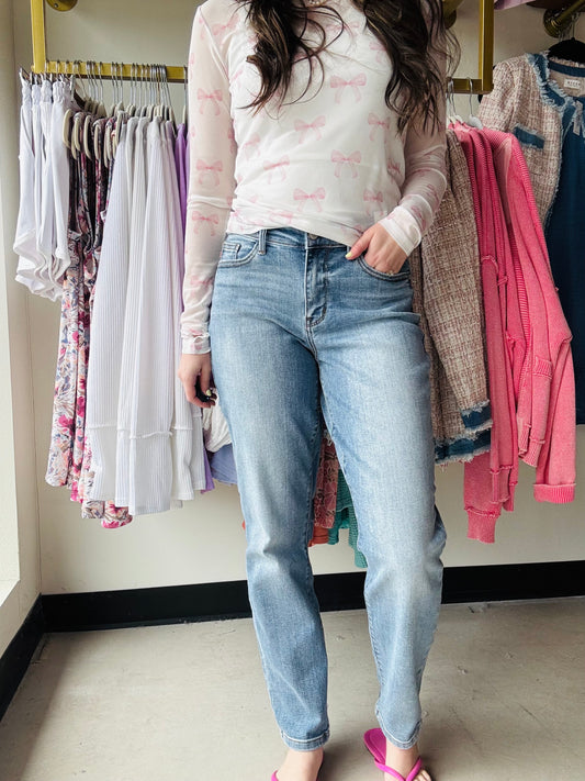 Light Wash Straight Leg - Judy Blue