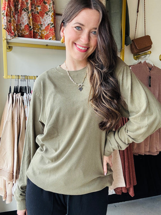 Olive Corrine Pullover