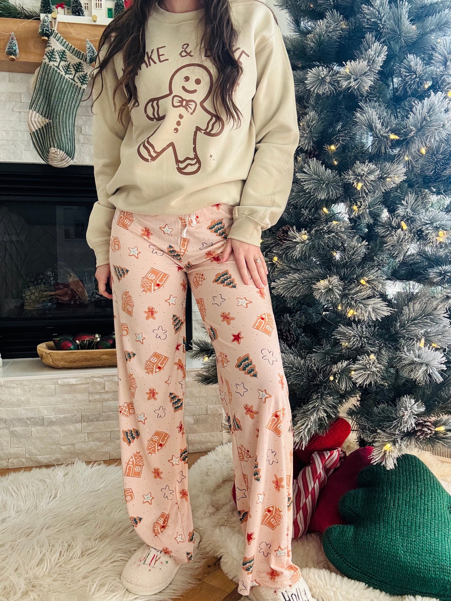 Baking Spirits Bright Lounge Pants