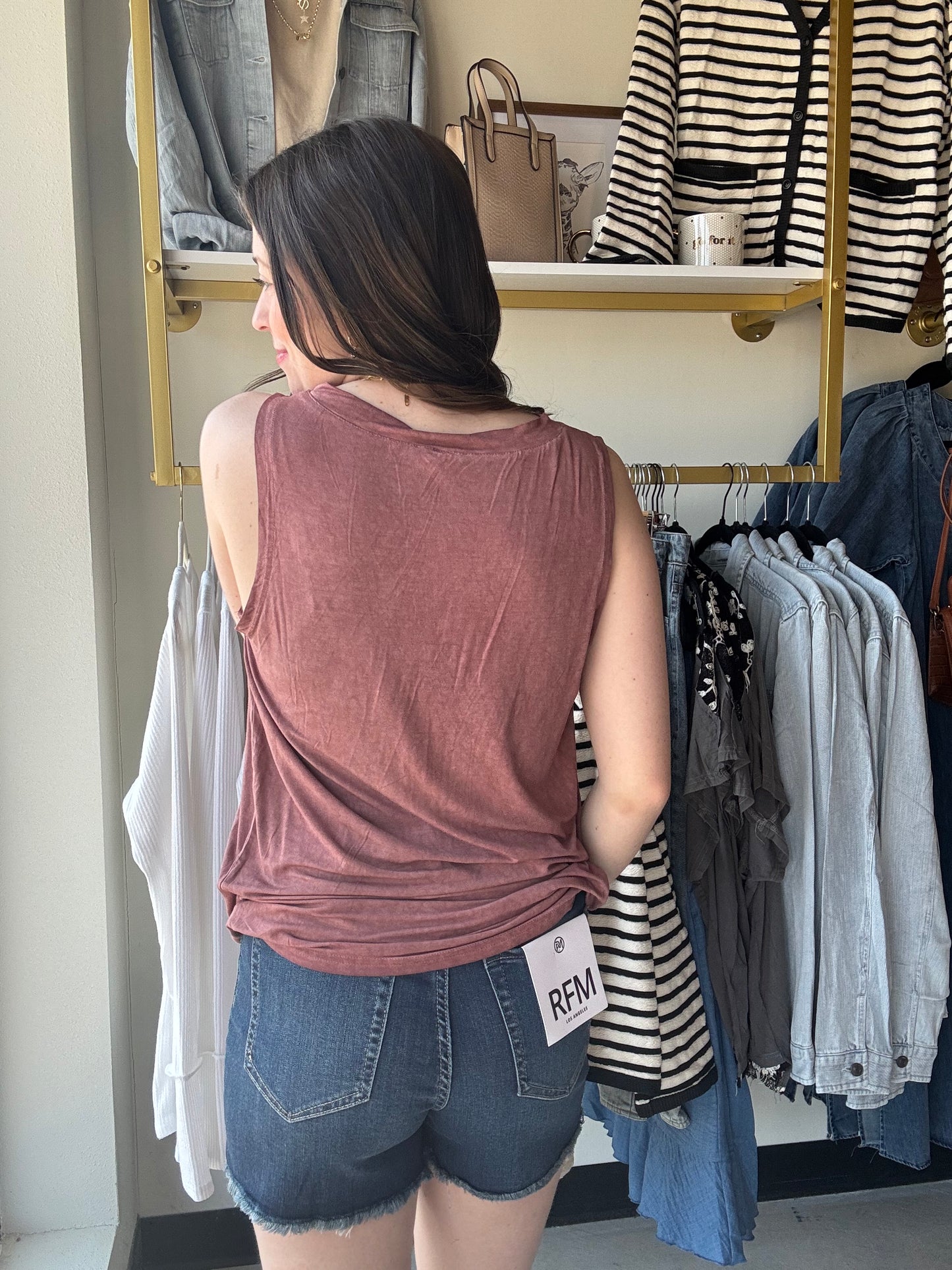 Red Brick Button Tank