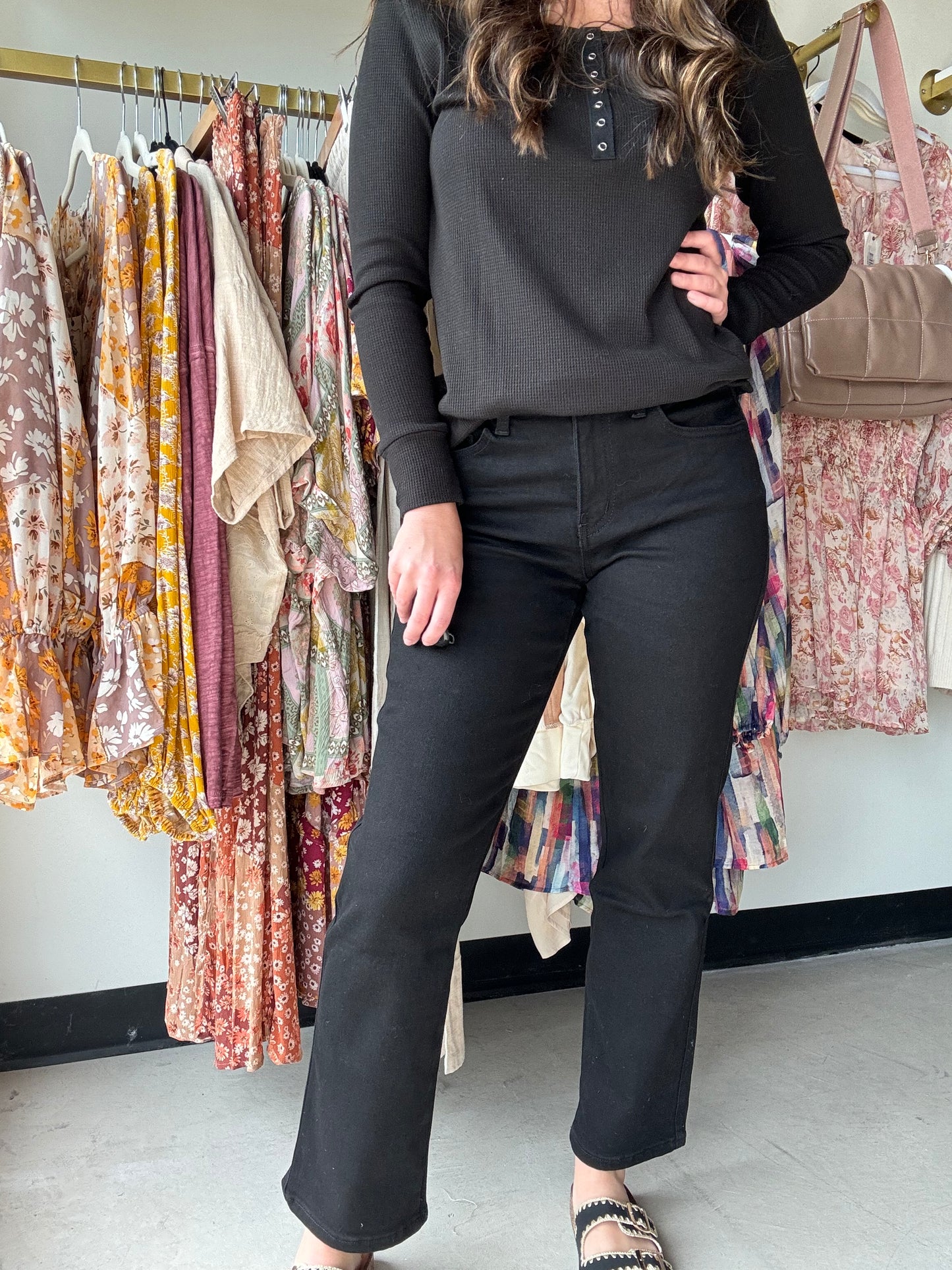 Catchy Straight Leg Denim - Vervet