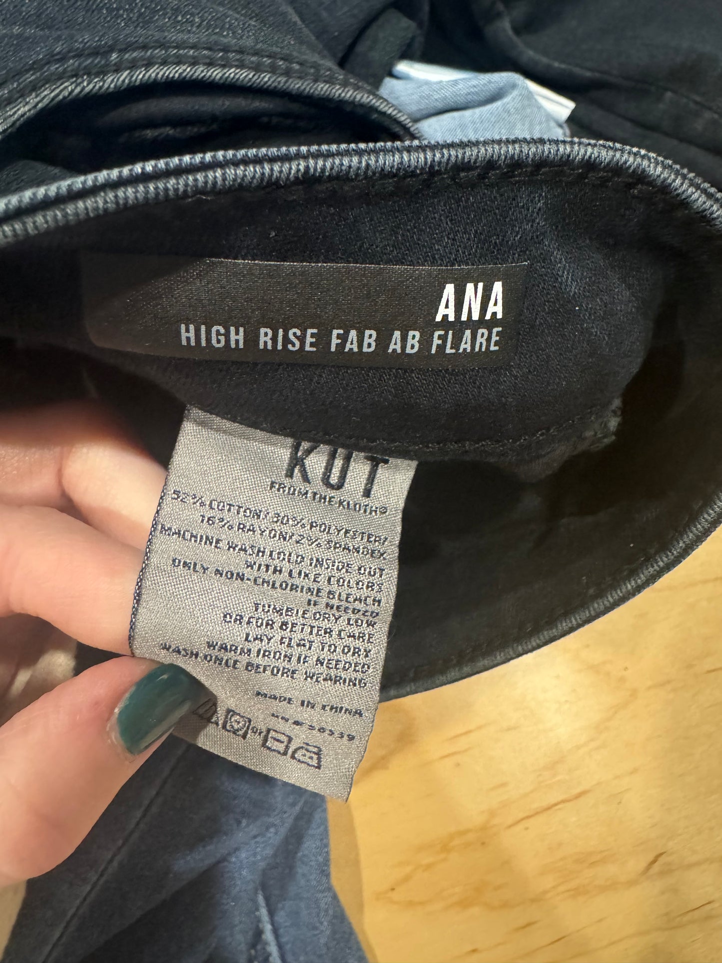 Ana High Rise Flare - Kut