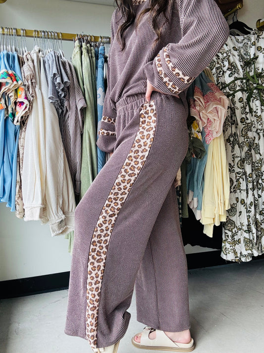 Peppercorn Leopard Accent Pants