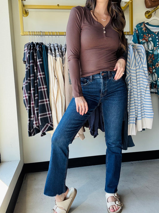 Dark Wash Kick Flare - Lovervet