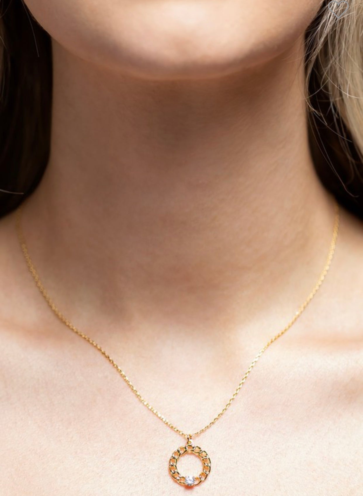 Chain Link Necklace with Circle Pendant