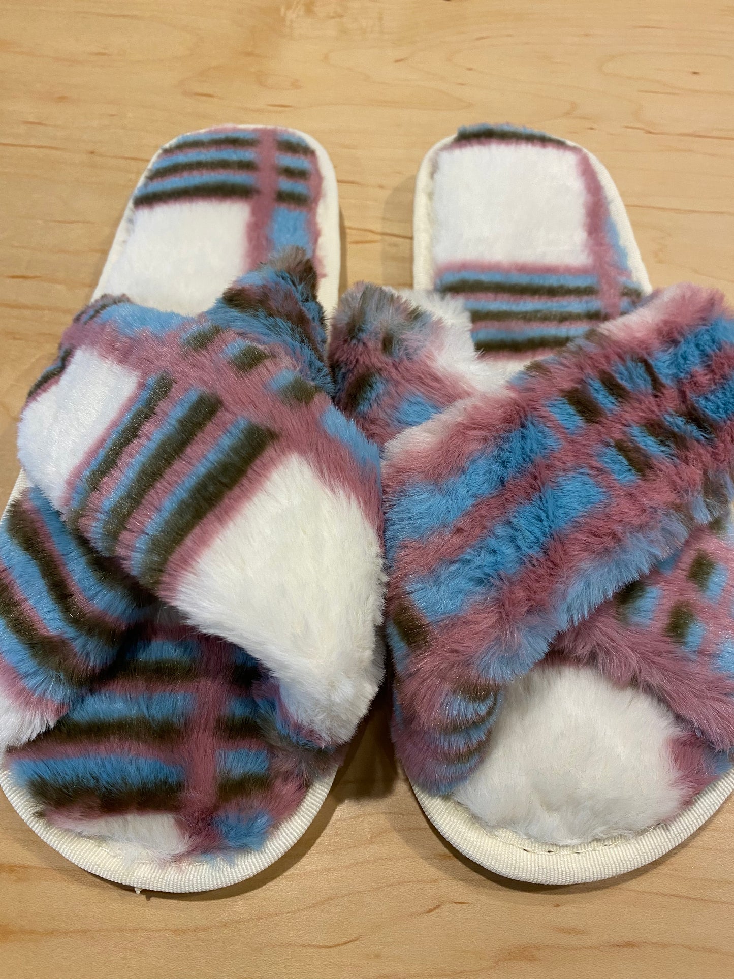 Criss Cross Slippers- Plaid