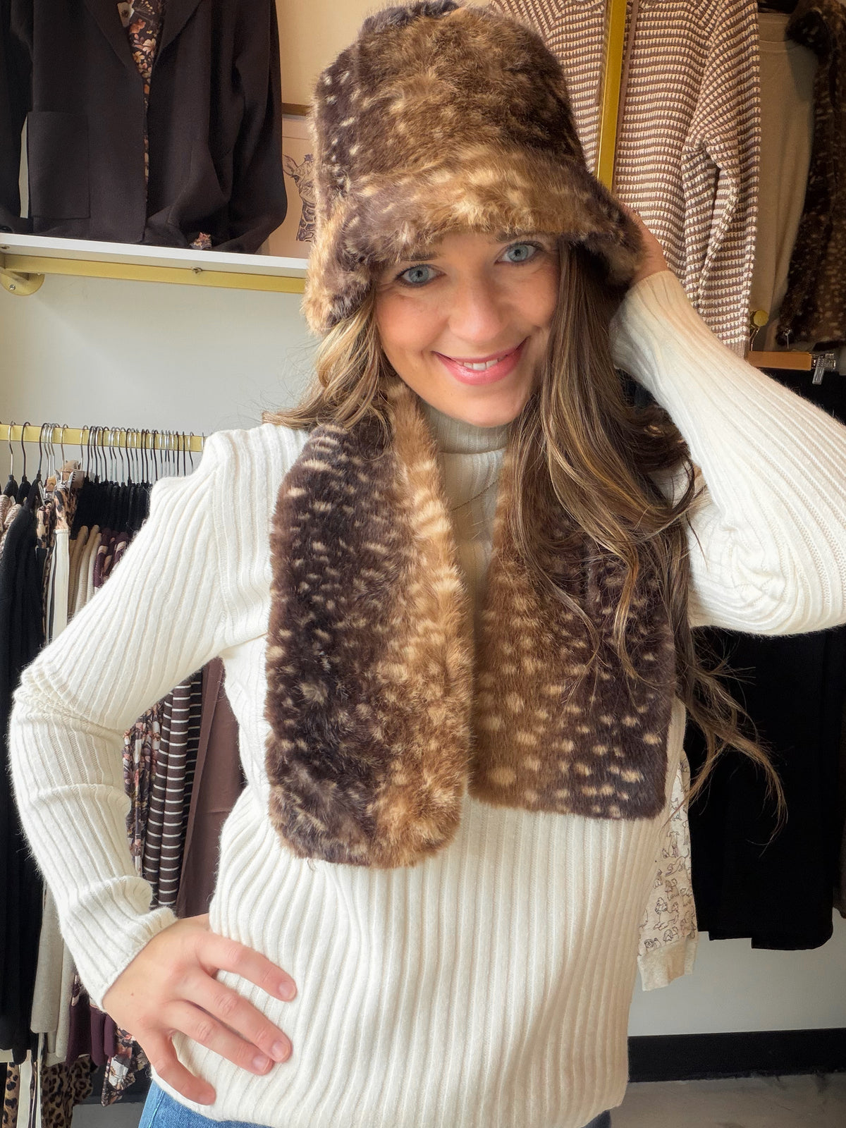 Doe Print Pull Through Scarf