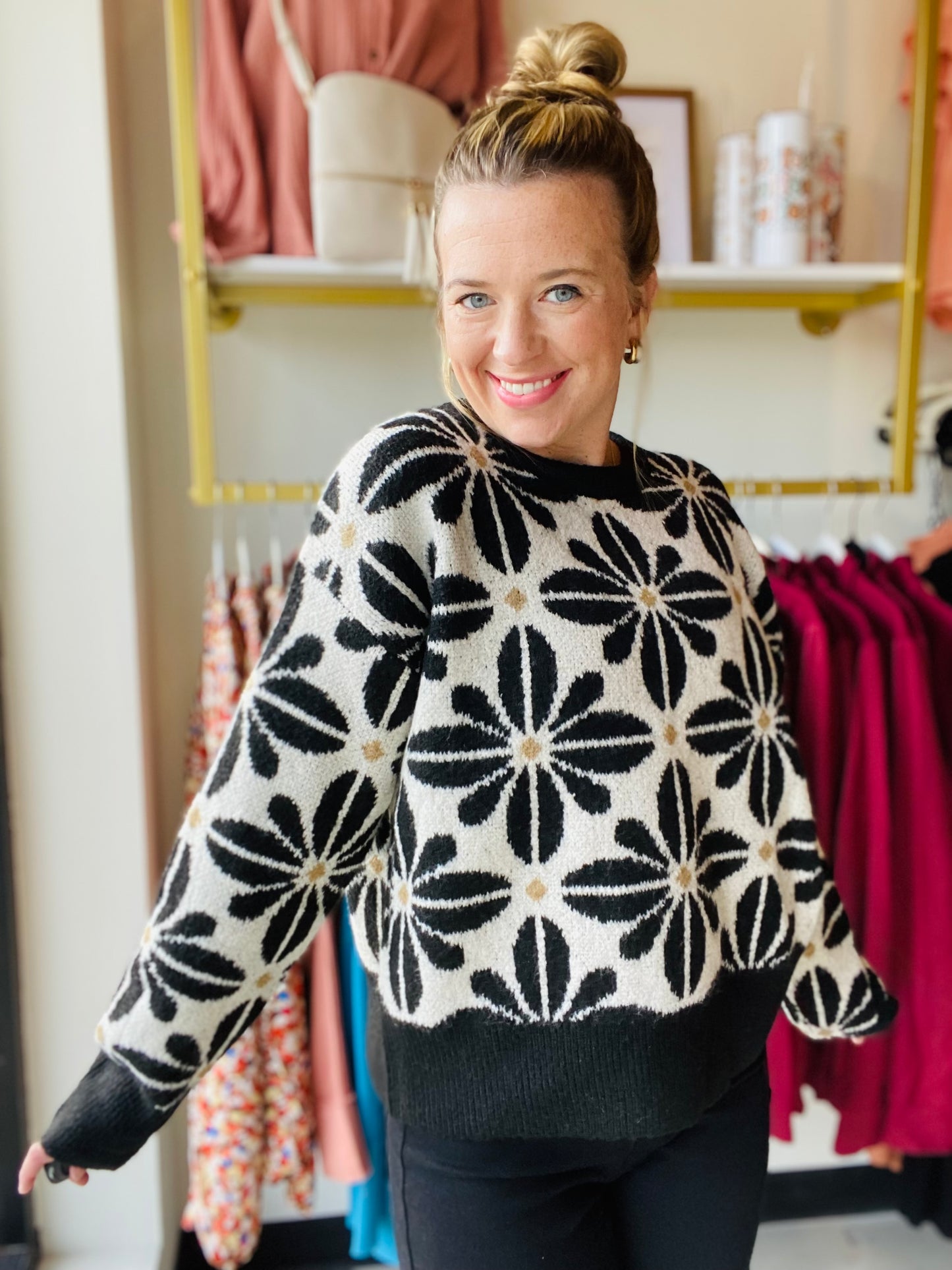 This Black and Ivory Pedal Sweater is the perfect addition to any fall wardrobe. Featuring a timeless design and a drop shoulder silhouette, this sweater embodies modern fashion trends while retaining classic style. Its effortless look pairs perfectly with denim, making it the ideal choice for any occasion. Bibi Brand