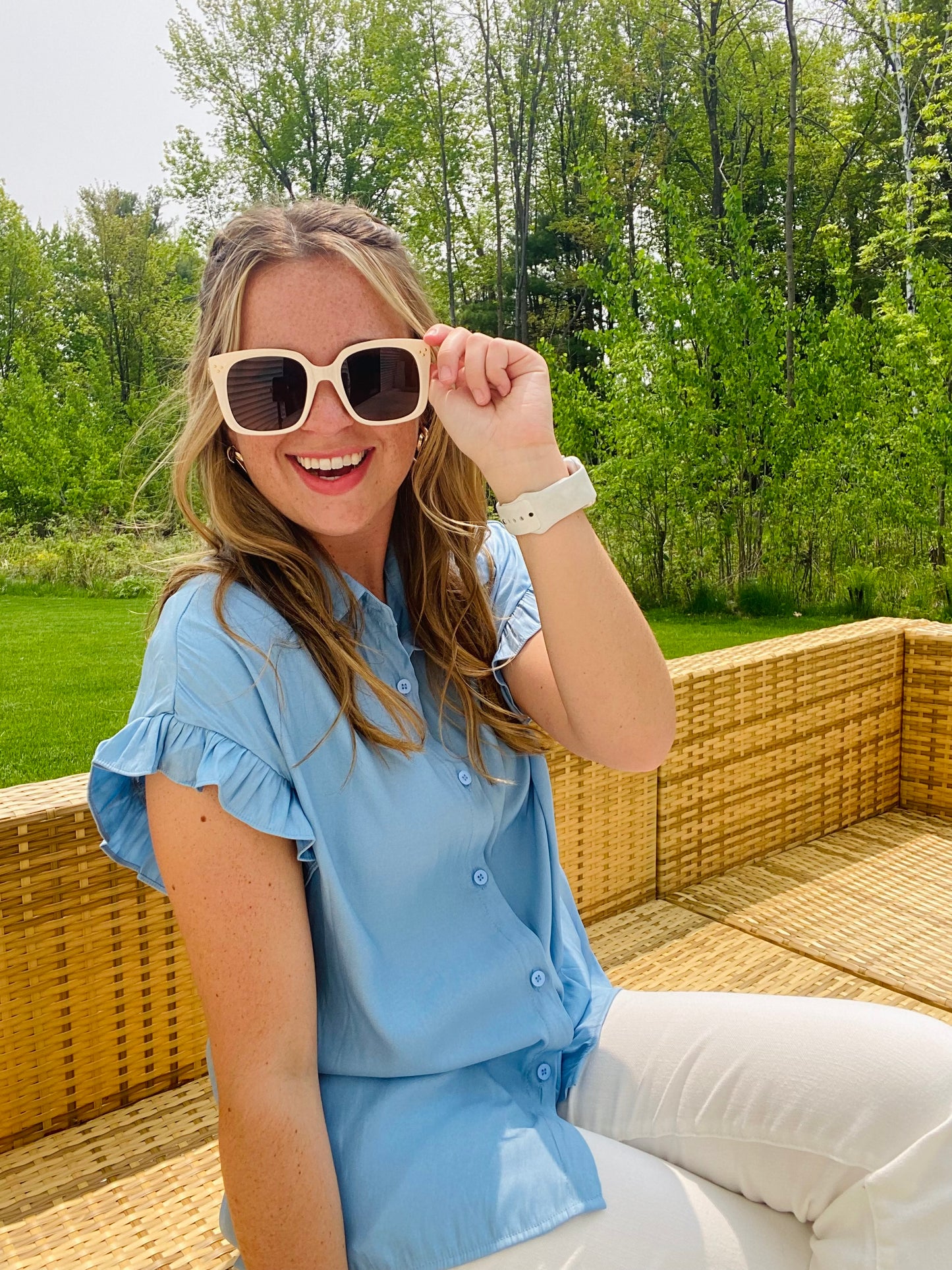 This Ocean Ruffle Sleeve Blouse is an ideal top for both casual and formal occasions. Crafted from a lightweight, woven fabric, this blouse features a relaxed fit, ruffle and frill sleeves, a button-down front and drop shoulder detailing for added comfort. Brand: AnnieWear