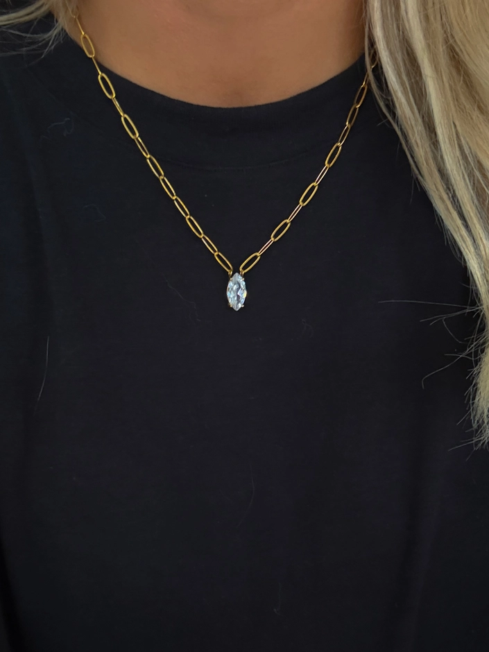 Gold & Diamond Pendant Necklace