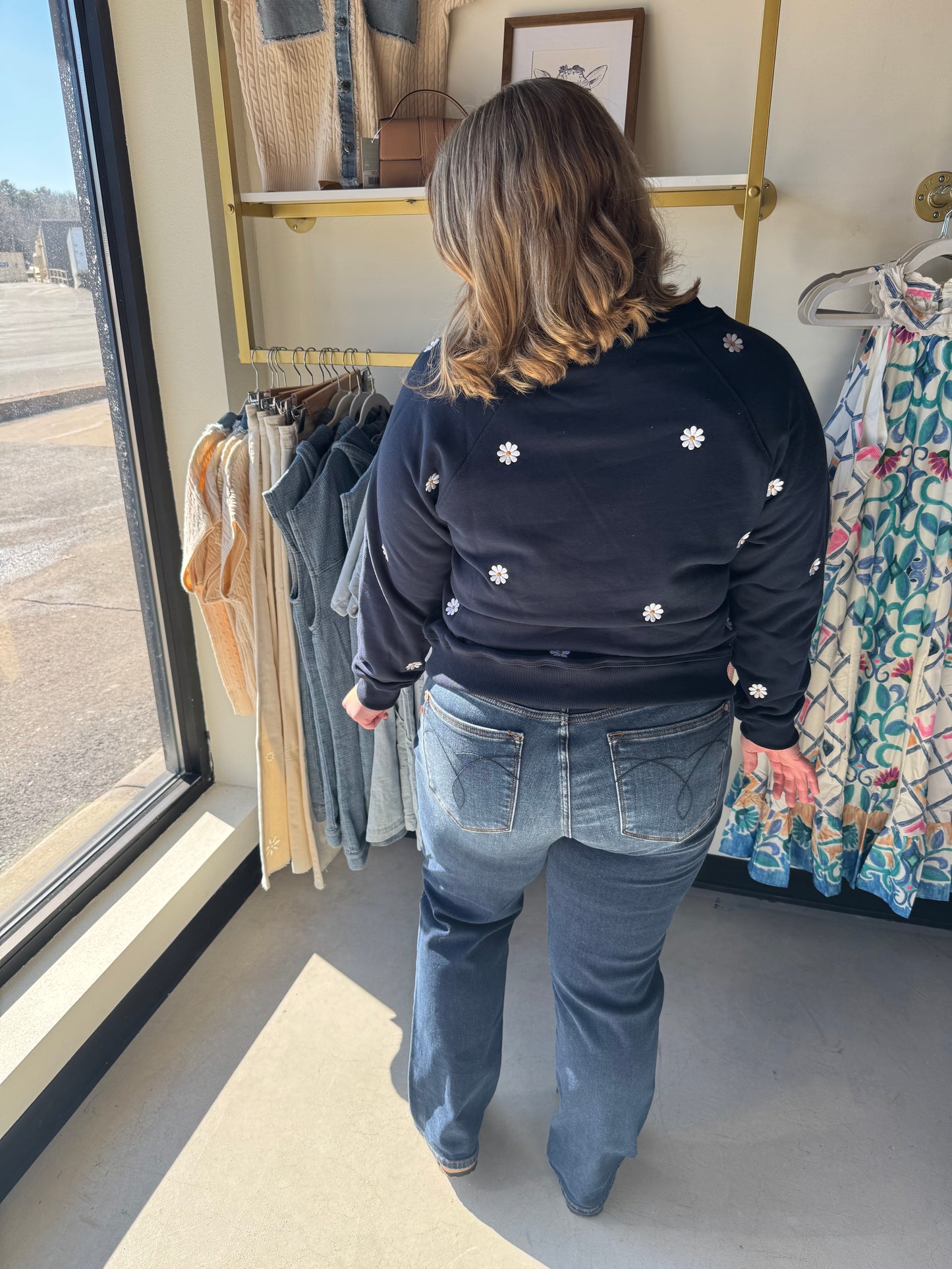 Daisy Embroidery Crewneck