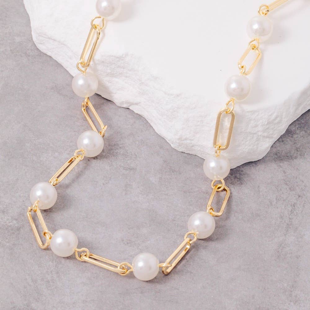 Station Pearl And Oval Chain Necklace