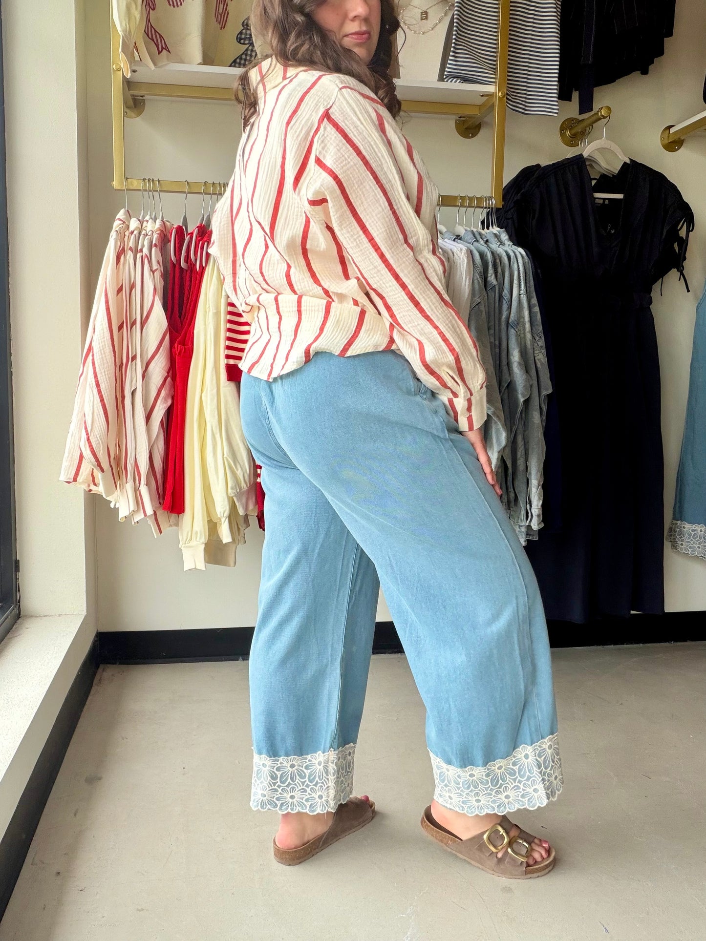 Flower Lace Trim Pull On Denim