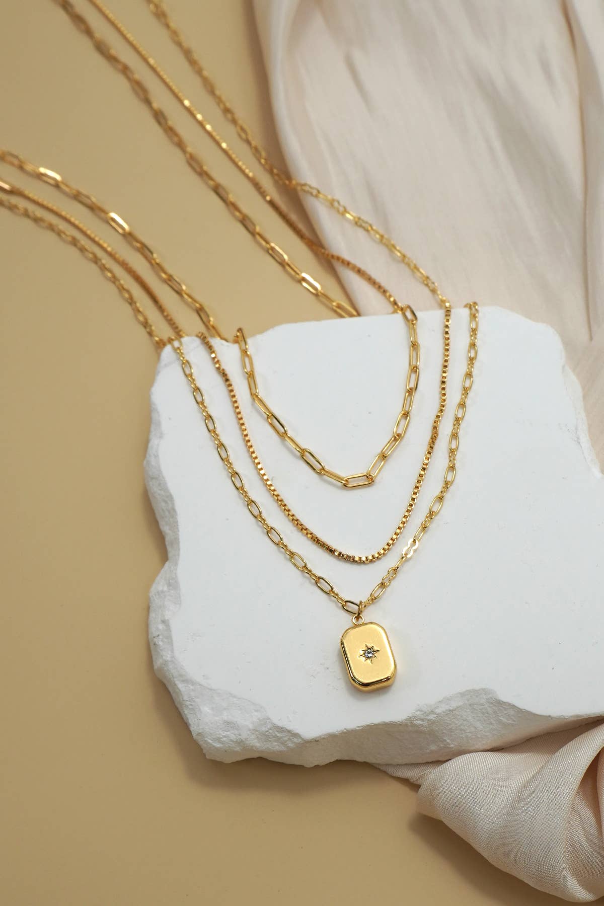 18K STAINLESS STEEL TARNISH FREE LAYERED NECKLACE | 40NK9532