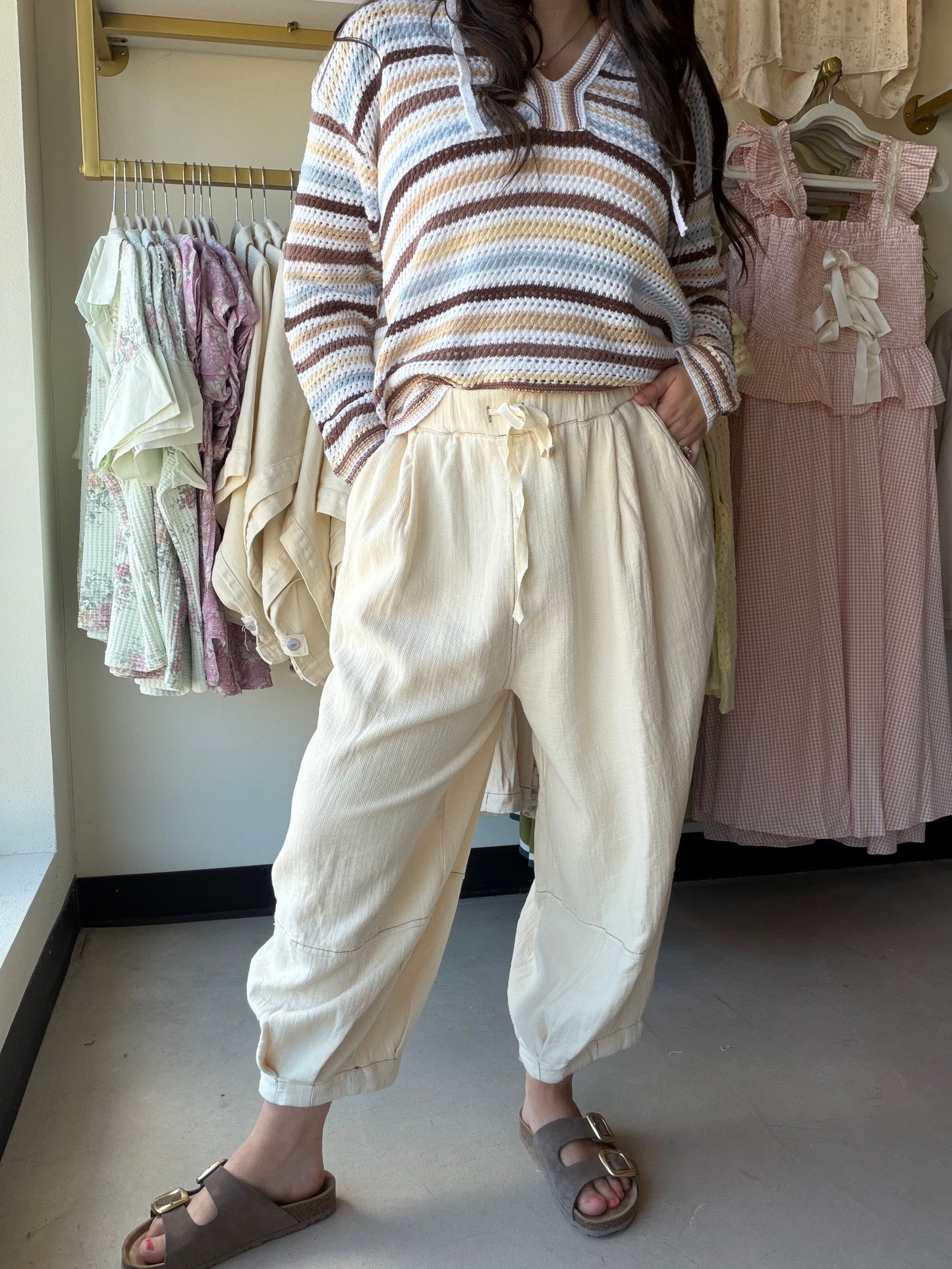 Natural Capri Lantern Pants
