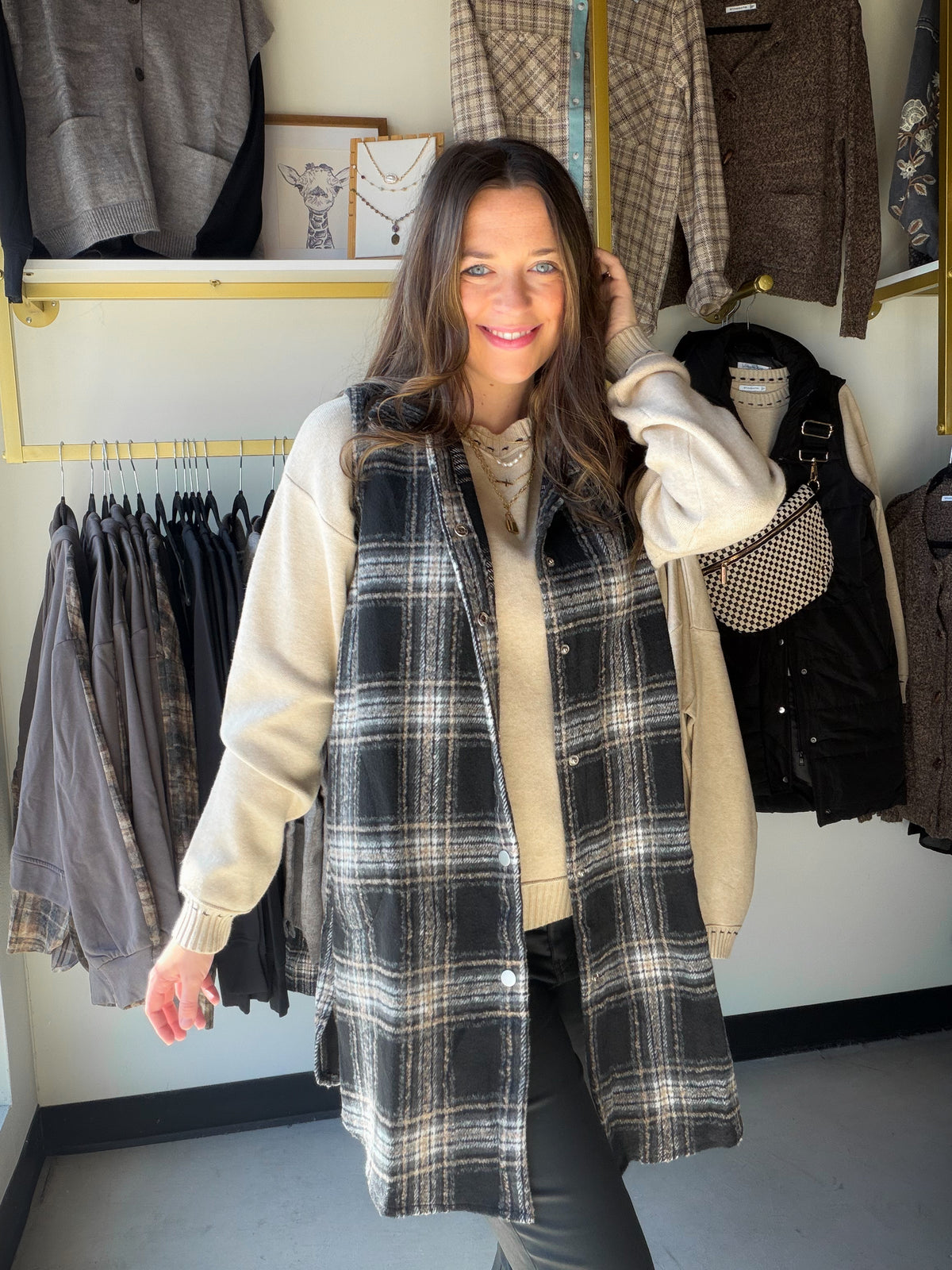 Black flannel oversized sleeveless vest and cardigan