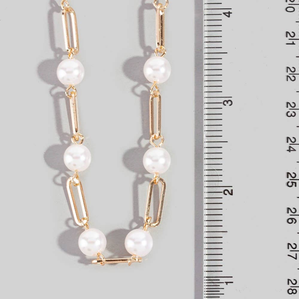 Station Pearl And Oval Chain Necklace