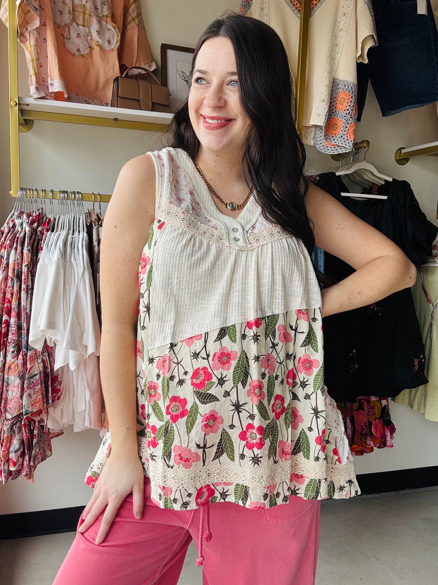Floral Trim Lace Contrast Tank