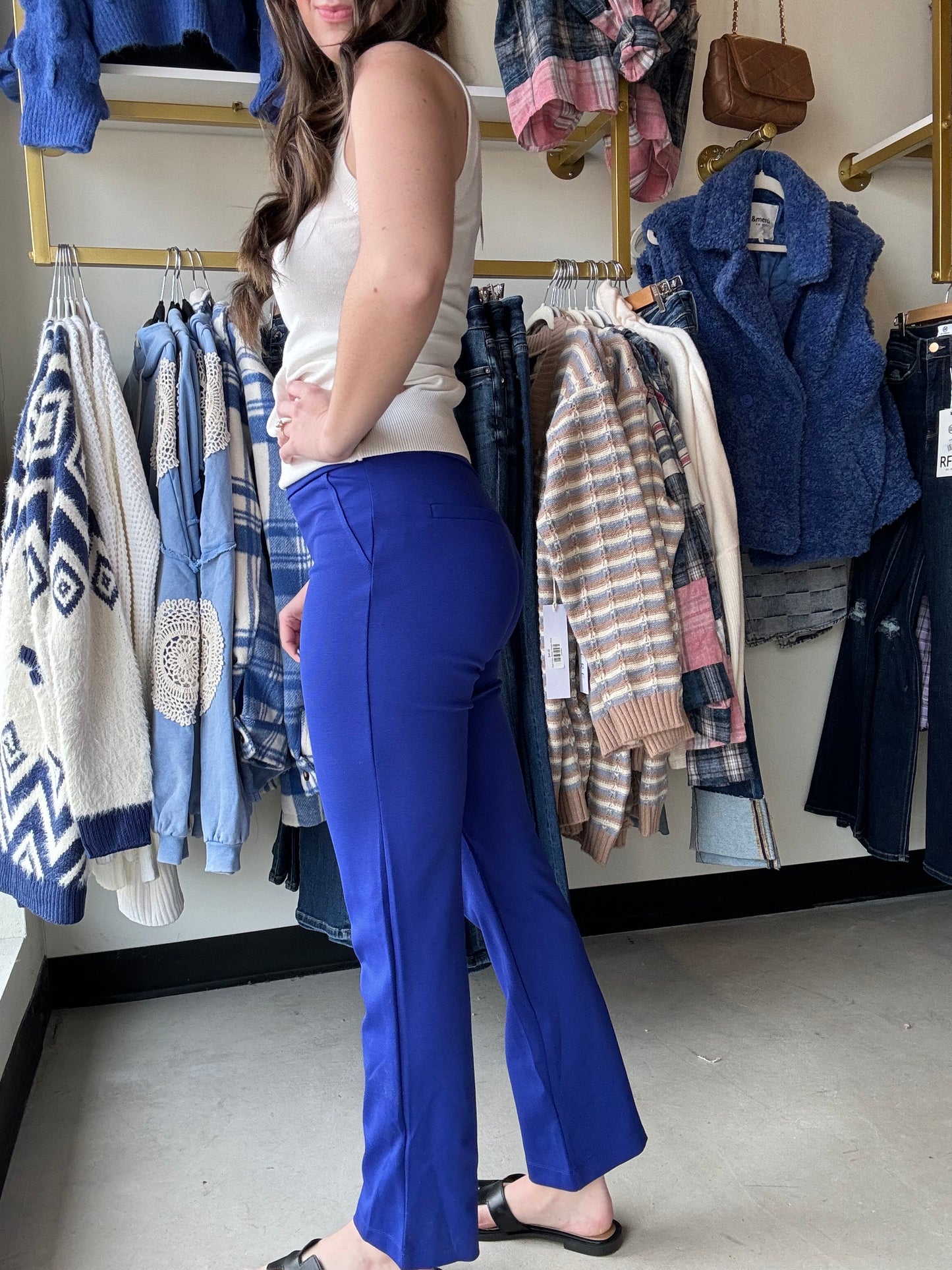 Magic by Dear Scarlett brings you a slim straight version as well! It's no illusion, this fabric is expertly engineered to sculpt as it stretches! We love the slim straight look on this pair of pants. • High waisted with double knit fabric, Inseam: 29” • 4-way stretch • Core shaping technology.