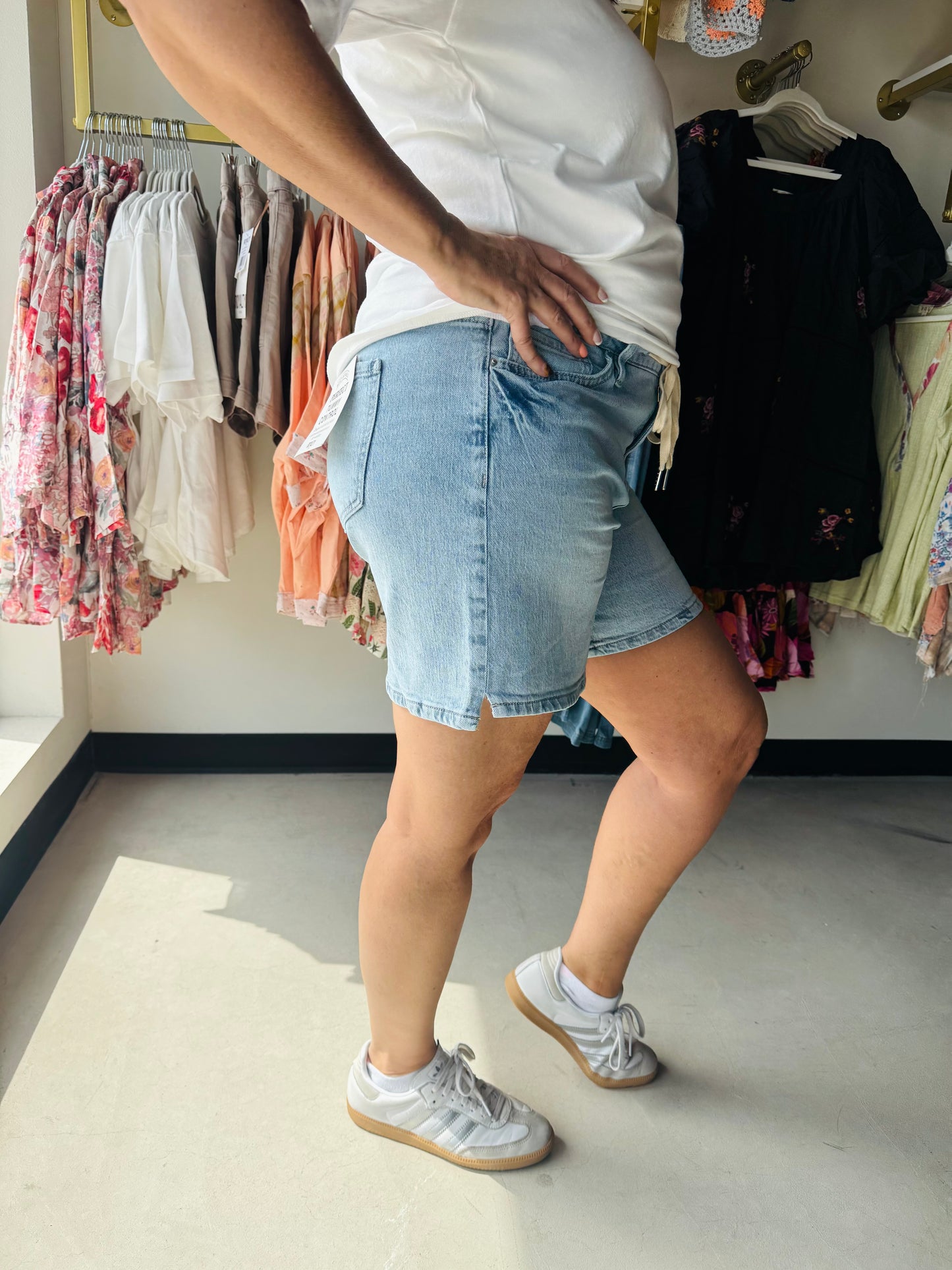 Light Wash Relaxed Front Tie Shorts