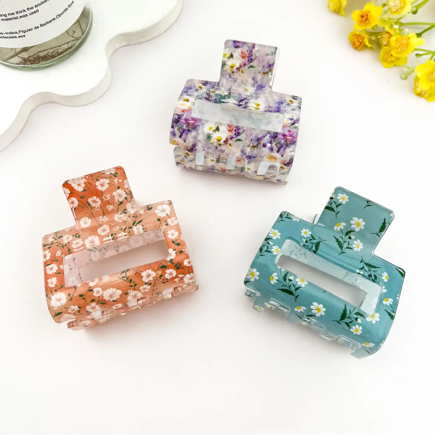 Elegant Square Cut-Out Claw Clip