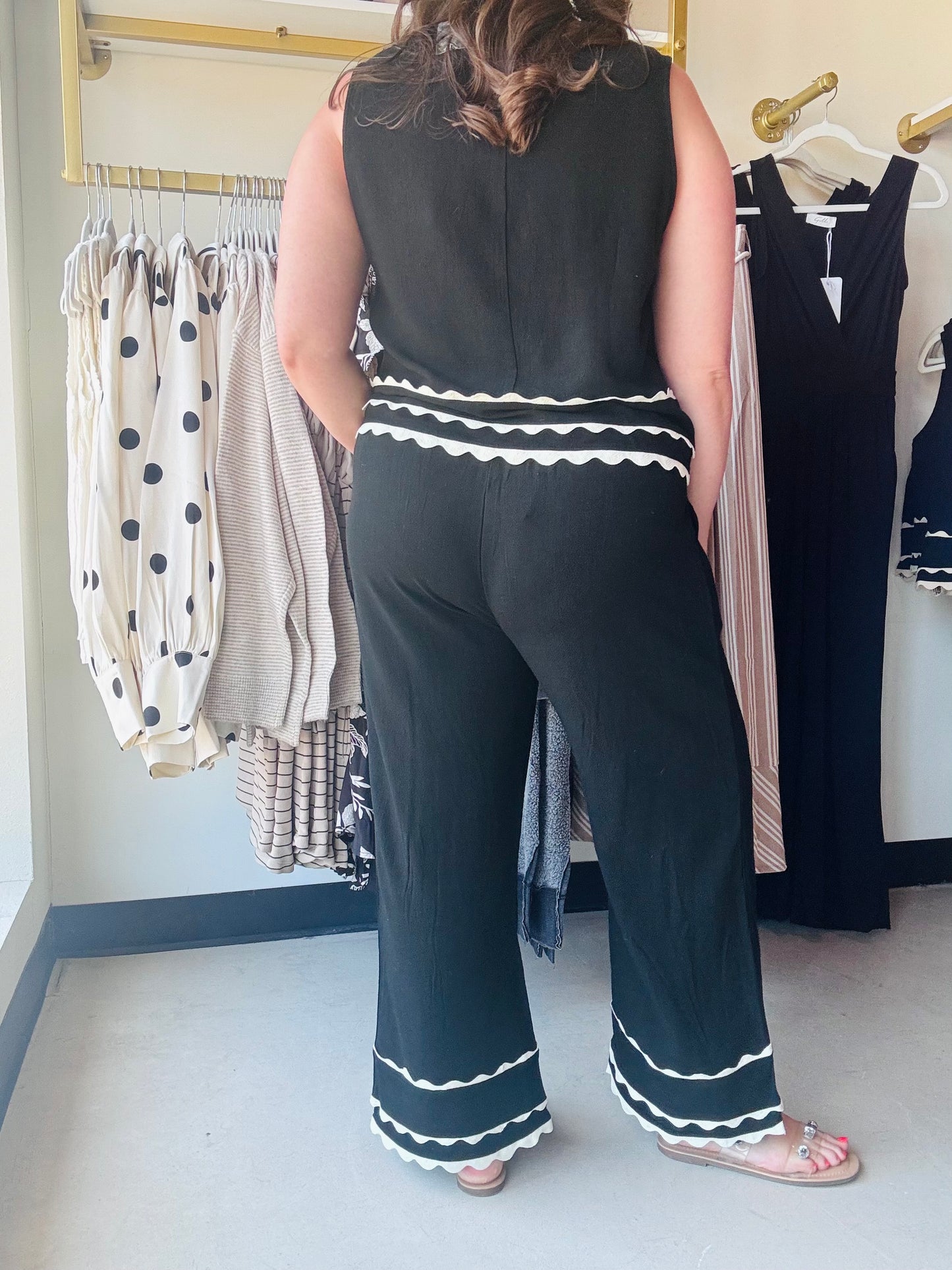 Black Scallop Detail Pants