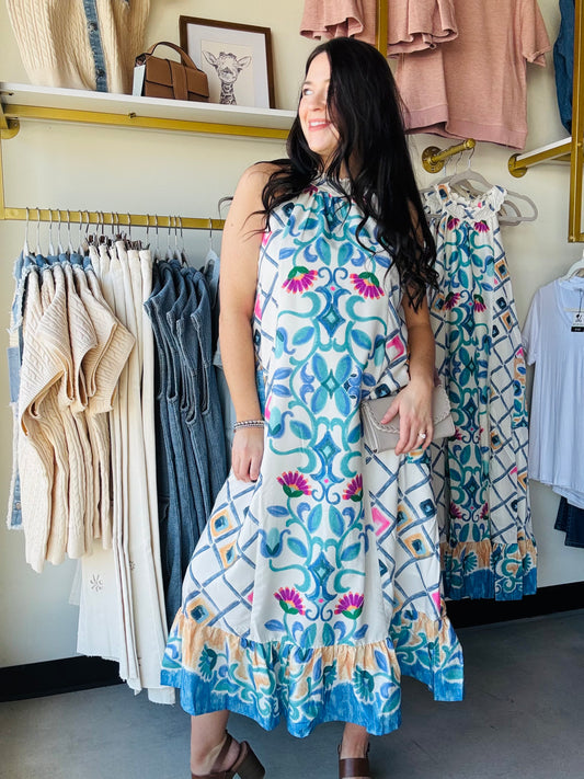 Umgee

Halter Neck Printed Maxi Dress

Key Features
• Halter neckline with ruffle trim
• Bold multi-pattern design
• Flowy maxi length
• Hidden side pockets
• Lined

Fabric Contents
• 100% Polyester