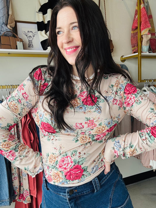 Oatmeal Marrow Hem Floral Top