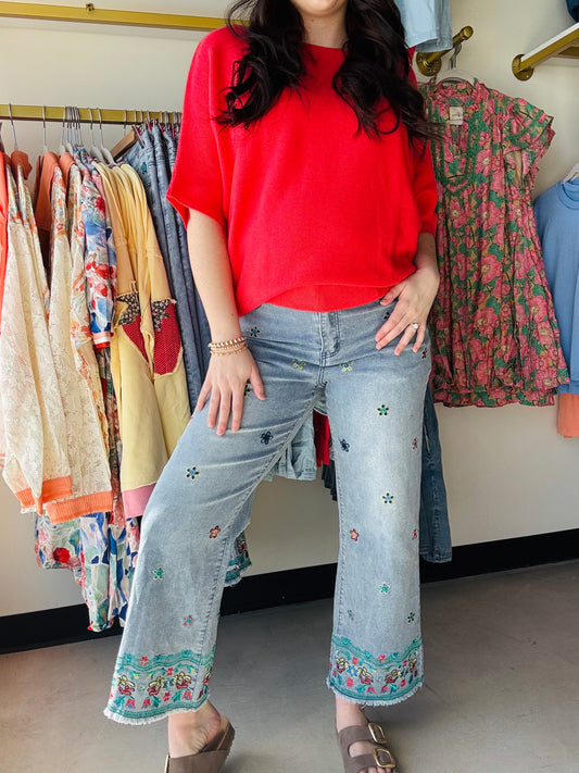 Easel

Description: EMBROIDERY DETAILING STRETCH DENIM PANTS
-WIDE LEG, CROPPED SILHOUETTE
-MULTI COLORED FLORAL EMBROIDERY
-RAW, FRAYED HEM
-FRONT POCKETS AND BACK POCKETS

-SMALL MEASUREMENTS : INSEAM - 25" OUTSEAM - 36" &amp; WAIST - 13.75"


Fabric: WOVEN
Content: 68% COTTON 29% POLYESTER 3% SPANDEX&nbsp;
EMBROIDERY DETAILING STRETCH DENIM PANTS