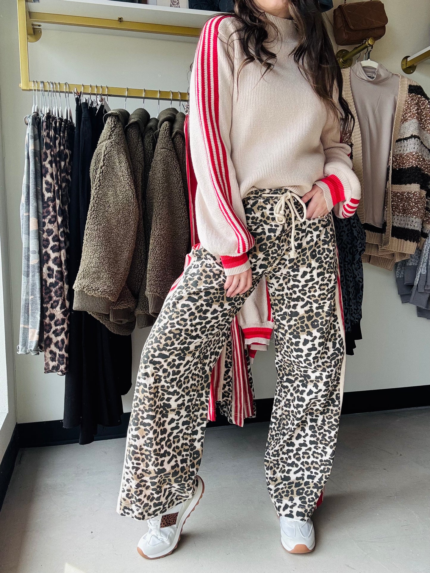 Leopard Accent Wide Leg Pants