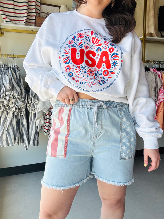 Haptics

Celebrate in iconic style with these premium washed denim shorts featuring a bold star and stripe print. The high-rise elastic waistband and ultra-stretch fabric provide a flattering, "all-day comfort" fit perfect for every summer festivity.

Comfortable elastic drawstring waist design.
Premium high-stretch washed denim fabric.
Iconic patriotic star and stripe print.
Trendy raw edge fringe hem finish.
Functional pockets for your summer essentials.
Flattering high-rise fit for every body.
