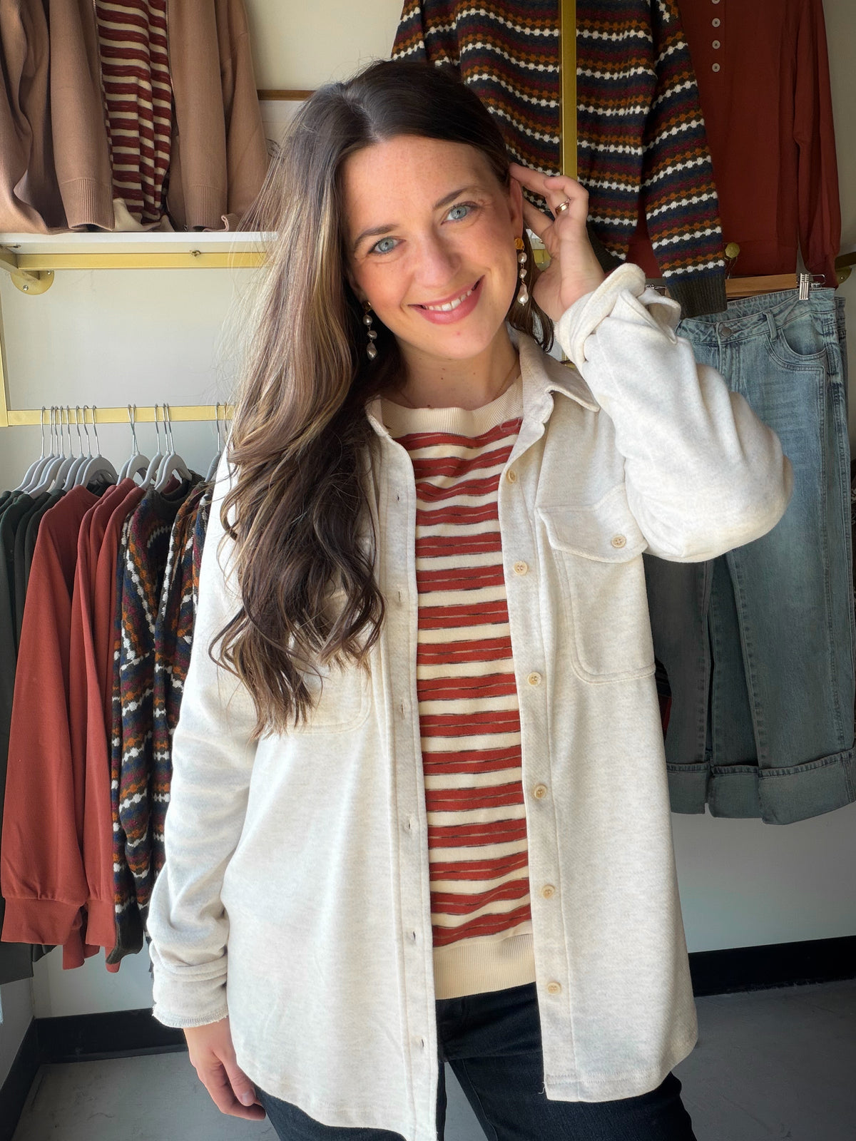 Thread &amp; Supply

Meet your new favorite button up with a western twist. Featuring dual patch pockets, a flattering shirt tail hem, so-soft fabrication and button front closure.

Collared neckline
Button front closure
Dual chest pockets
Shirt tail hem
Measurements for a size small:

Length: 27"&nbsp;
Chest: 19.5"
Sweep: 21"
Fabric Content/Care:&nbsp;

62% Polyester
33% Viscose
5% Elastane
Machine Wash Cold
