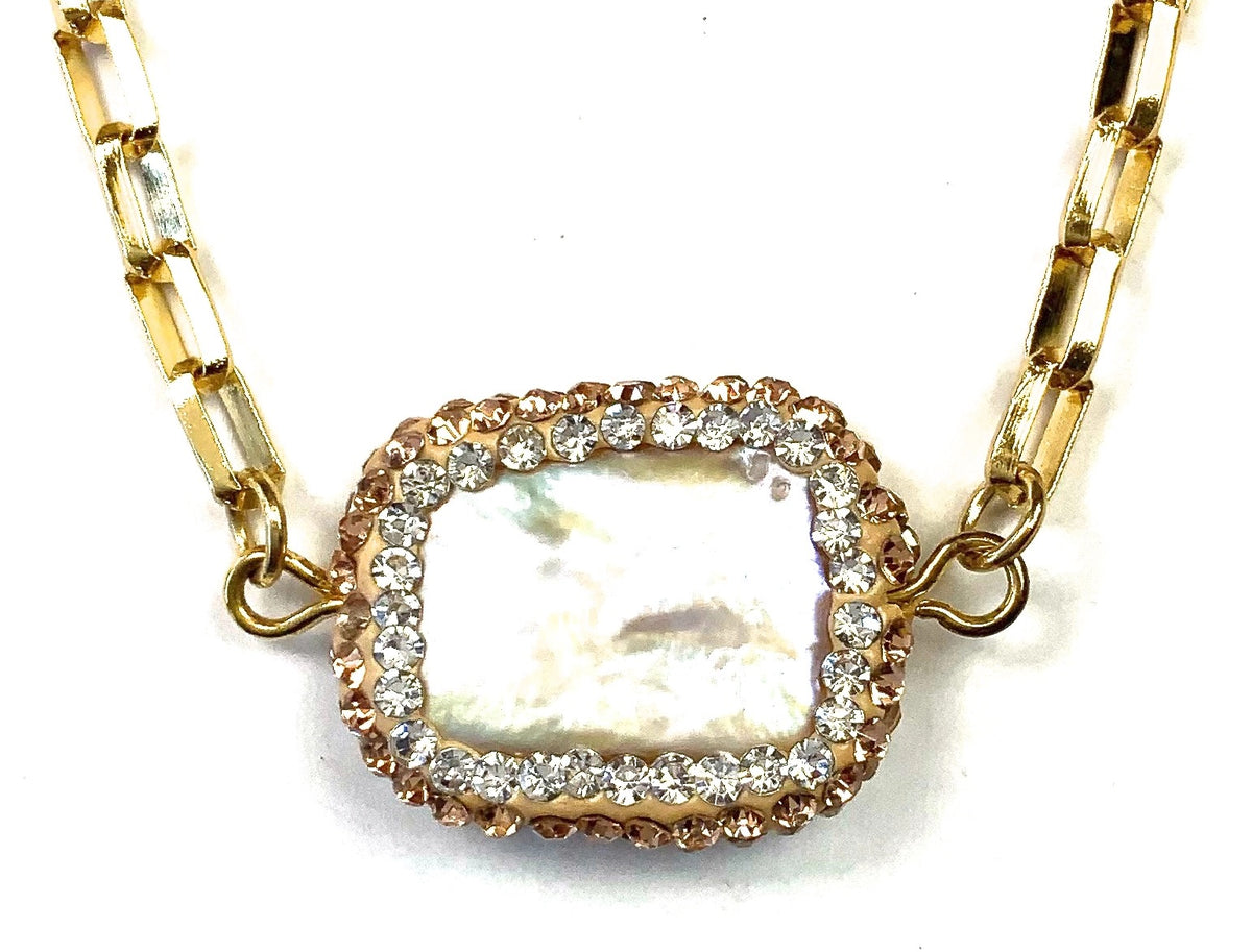Pearl Pendant Chain Necklace