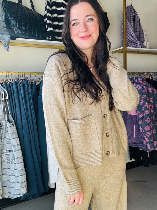 Introducing the Kelsey Stone Knit Sweater - luxury loungewear that combines great quality with a matching set design. Stay cozy and stylish with functioning buttons and front pockets, all wrapped up in a fashionable v-neck sweater. Perfect for a relaxed vibe with a touch of elegance.

Brand: Sadie &amp; Sage