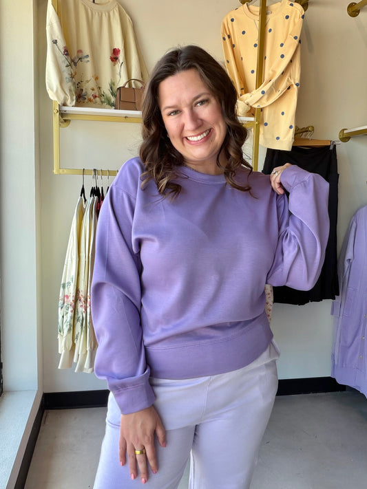 Experience ultimate luxury in this silky-soft pullover featuring a figure-flattering tapered waist. This ultra-soft crewneck blends casual comfort with a chic, defined silhouette for effortless everyday style. It’s the perfect high-end staple for your capsule wardrobe.

Buttery-soft, silky-touch premium fabric.
Flattering tapered waist defines silhouette.
Classic crewneck for effortless layering.
Versatile style: loungewear to lunch.
Lightweight warmth for all-day comfort.
Durable ribbed cuffs and hem.