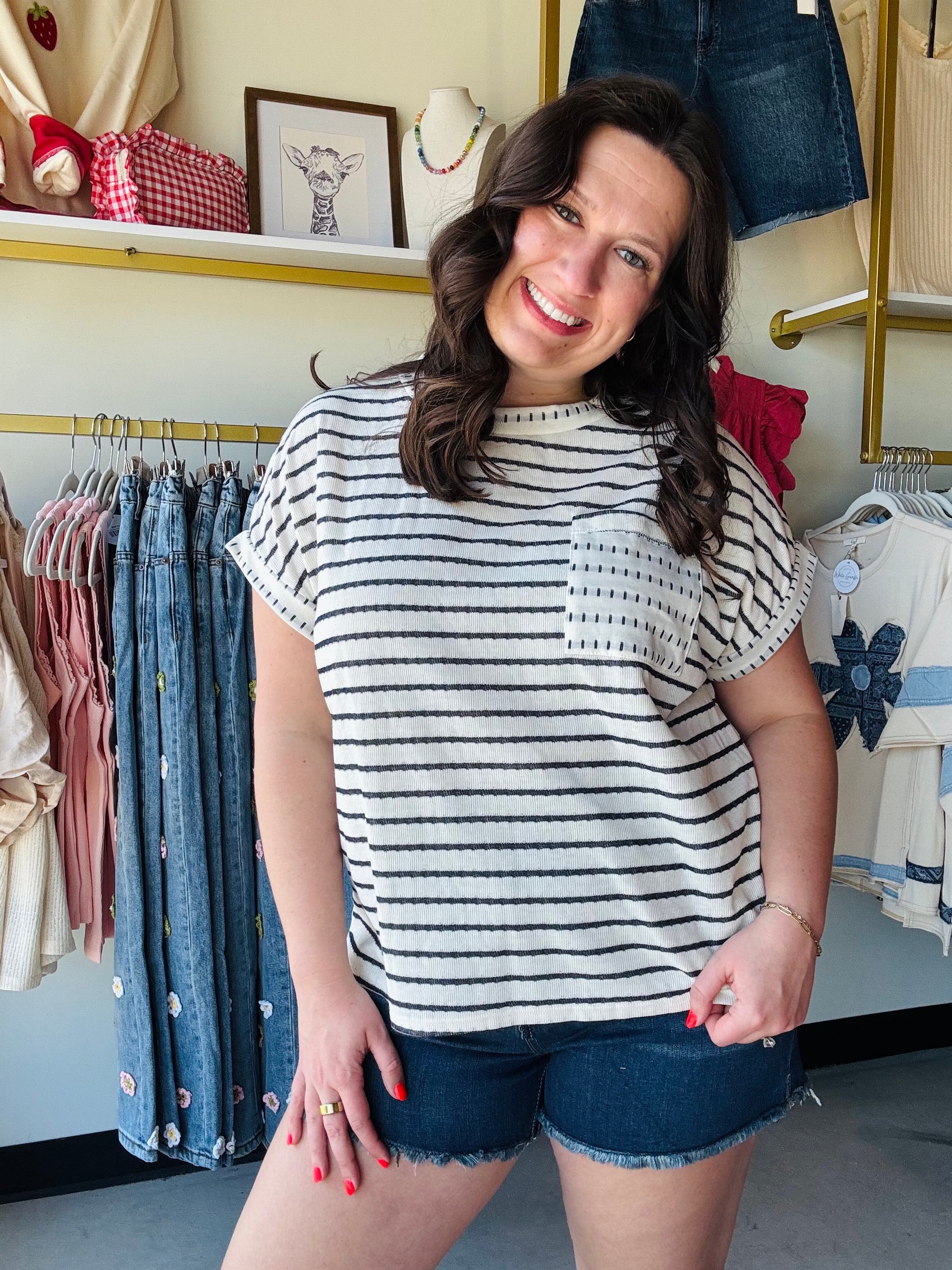 Haptics

Experience effortless style in this breathable double gauze knit top featuring classic navy stripes and a relaxed dolman fit. This oversized plus-size essential combines premium comfort with a chic, airy silhouette for your perfect everyday look

Ultra-breathable double gauze knit fabric.
Relaxed dolman sleeves for total comfort.
Flattering oversized, loose-fit silhouette.
Chic navy stripes and pocket detail.
Trendy exposed back seam design.
Versatile round neck for easy layering.
