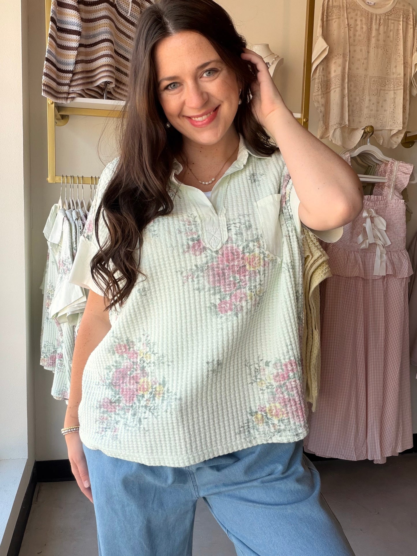 Fresh, feminine, and textured in all the right ways — the Mint Collared Floral Waffle Top by Easel is a warm-weather must-have. The soft mint hue and delicate floral pattern give this top an effortlessly pretty feel, while the waffle knit texture adds dimension and breathability. A collared neckline and relaxed oversized fit make it just as easy to style for a casual day out as it is for a laid-back weekend at home.

Details:

Floral pattern on a soft mint base
Waffle knit texture for added dimension
Collar