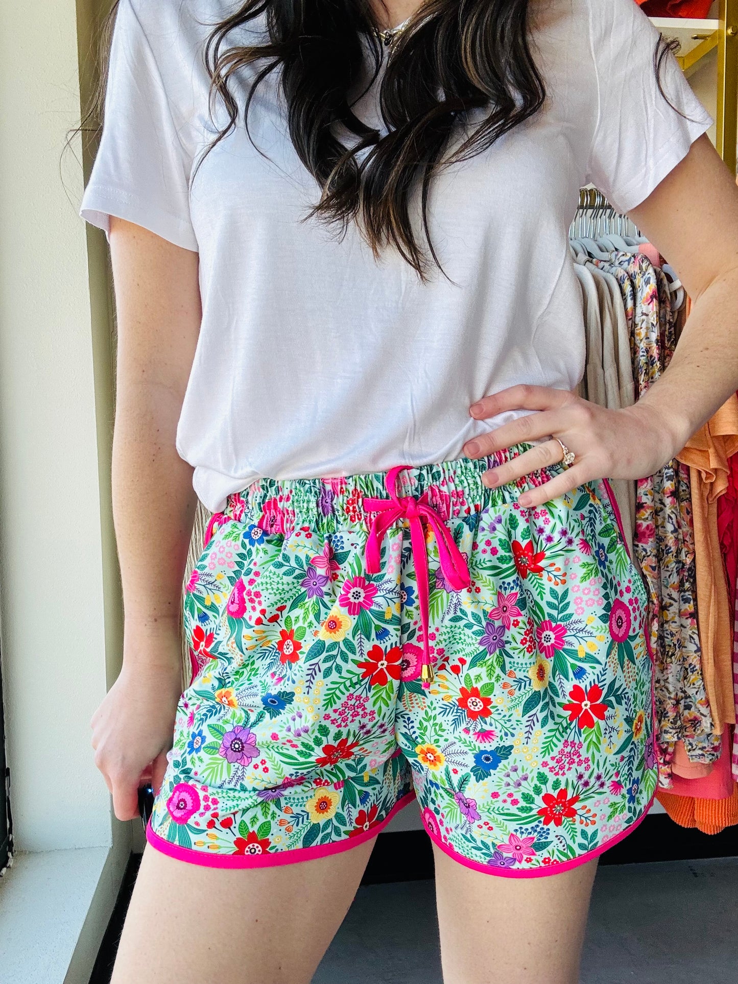 Jess Lea

These mid-rise solid mint petal shorts are so perfect for the spring and summer and even to wear into the fall! Get the effortless yet chic look with these shorts. They feature a mid-rise, tie waist drawstring, & side pockets. These are a relaxed fit.