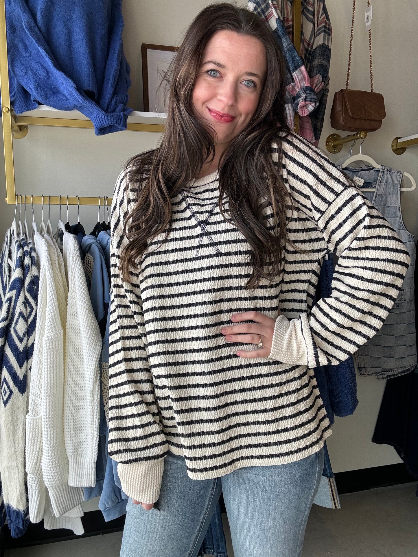 7th Ray

Get ready to cozy up in style with our Navy Striped Stitch Pullover! This playful top features a solid contrast and exposed stitching, perfect for adding a touch of uniqueness to your wardrobe. With its relaxed fit and drop shoulder design, it's also ultra-comfortable for all-day wear.&nbsp;