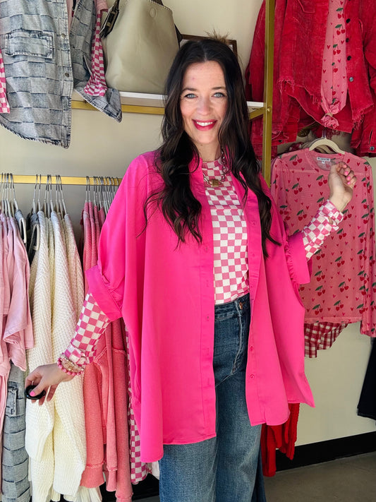 Jess Lea
Complete your wardrobe with this Oakley Oversized Top! You'll love its oversized flowy fit, plus the collar and button-up design make it a classic piece you'll reach for over and over. Its half-sleeve style keeps it light and breezy, so you won't be breaking a sweat even on the hottest of days. Get your hands on this beauty ASAP!