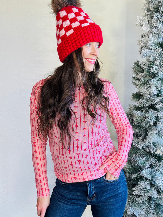Blakeley

OUR HOLIDAY MESH PRINTS ARE HERE!! Super cute for layering, this sultry stretchy mesh print long-sleeve top, features a&nbsp;totally sheer design.&nbsp; Perfect worn alone or paired under your favorite cardigan, vest or sweater! Crew neck and thumbhole details.&nbsp;

FABRIC: 92% POLY 8% SPANDEX
