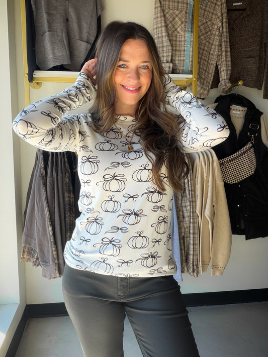 Michelle Mae

Effortlessly blend style and comfort with this long sleeve top. Designed with stretchy fabric, a fitted silhouette, added thumbholes and it features a high neck line for a chic touch. You can also tuck it in for a faux bodysuit look.&nbsp;

Fabric Content: 95% Rayon, 5% Spandex
Fabric Type: Soft, breathable knit
Stretch Factor: High stretch
Fit: Runs true to size&nbsp;
