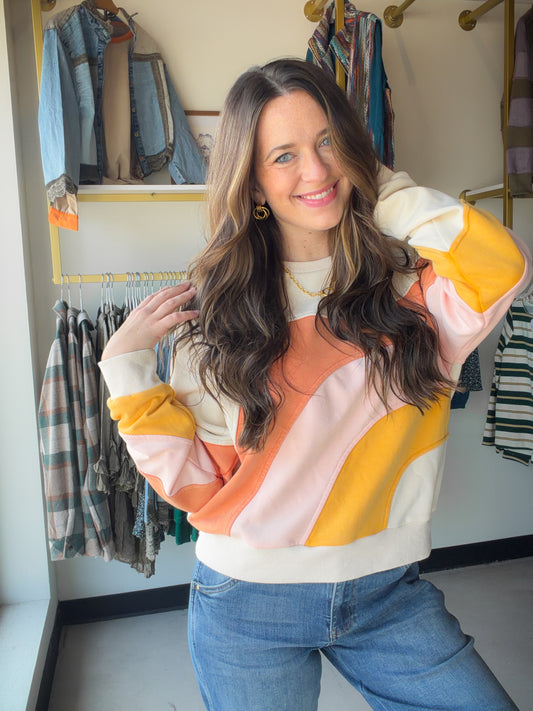 The kind of pullover that earns a permanent spot in your rotation. Thread &amp; Supply's Curved Color Block Pullover is crafted in a washed terry fabric that feels broken-in from the very first wear — soft, relaxed, and effortlessly put-together. The curved color block detail adds a modern, editorial edge to a classic silhouette.

Washed terry fabric for a lived-in, cozy feel
Curved color block design — subtle but striking
Relaxed pullover silhouette, easy to layer or wear solo
Available in Small, Medium, a