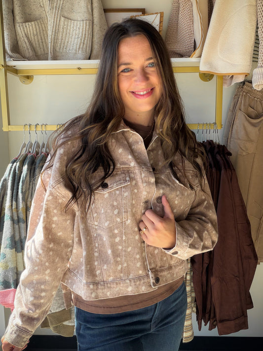 Meet the Doe Denim Jacket by Bibi, a 100% cotton denim layer to work into your everyday wardrobe. Denim brings that familiar, casual character to an outfit, and this jacket gives you an easy way to finish a look without overthinking it.

Throw it over a graphic tee for a Saturday coffee run, pair it with a printed dress for lunch with friends, or style it with a simple top and contrasting denim. From your first stop of the day to an evening out, it’s a piece you can build plenty of outfits around.

Styling 