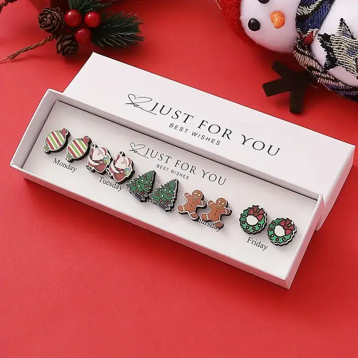 Festive Stud Gift Box