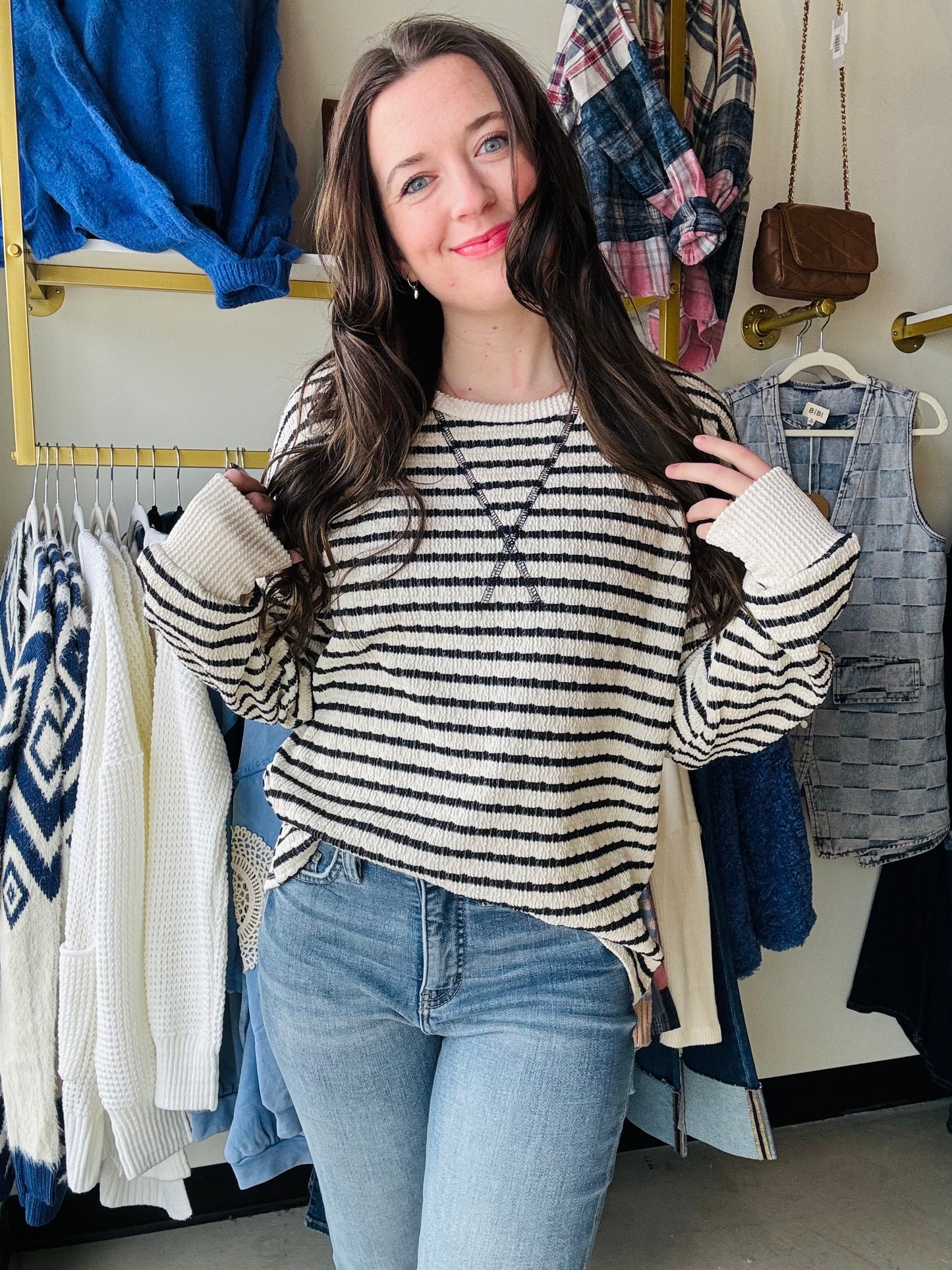 7th Ray

Get ready to cozy up in style with our Navy Striped Stitch Pullover! This playful top features a solid contrast and exposed stitching, perfect for adding a touch of uniqueness to your wardrobe. With its relaxed fit and drop shoulder design, it's also ultra-comfortable for all-day wear.&nbsp;